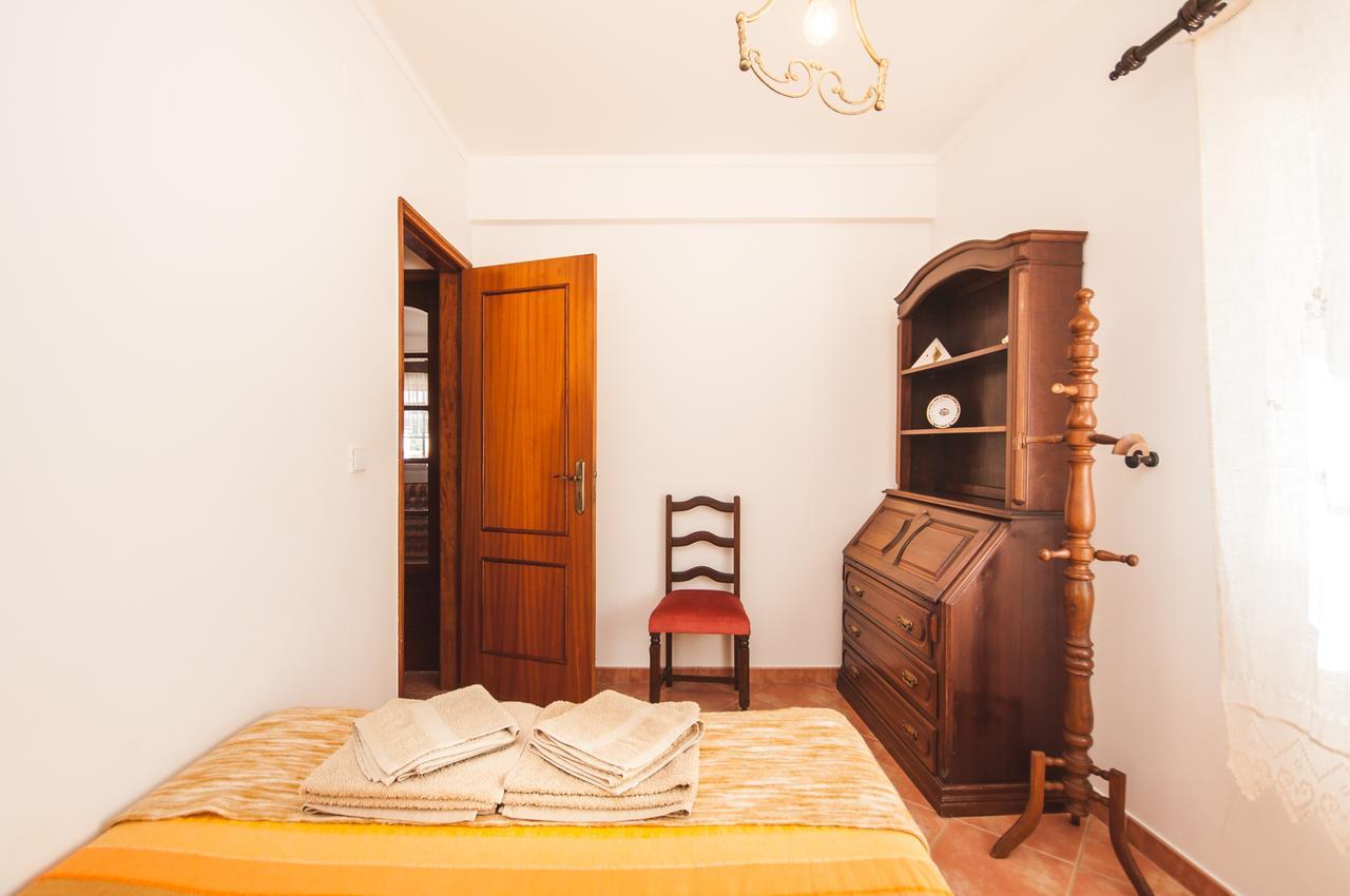 Rivers Nation Surf Camp Bed & Breakfast Atouguia Da Baleia Exterior foto