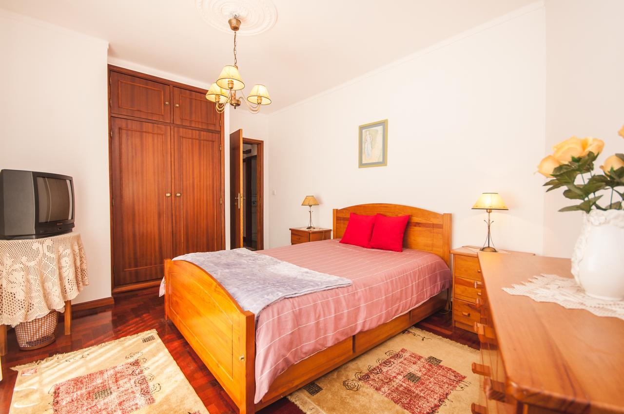 Rivers Nation Surf Camp Bed & Breakfast Atouguia Da Baleia Exterior foto