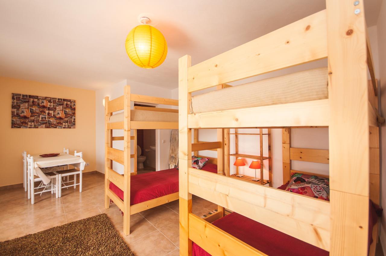 Rivers Nation Surf Camp Bed & Breakfast Atouguia Da Baleia Exterior foto